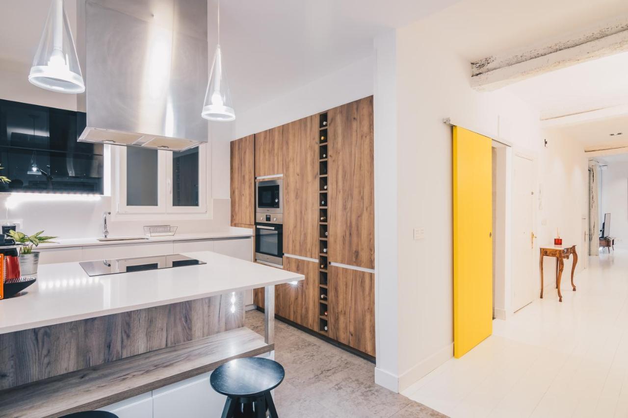 Plaza Nueva Apartment By People Rentals Bilbao Luaran gambar